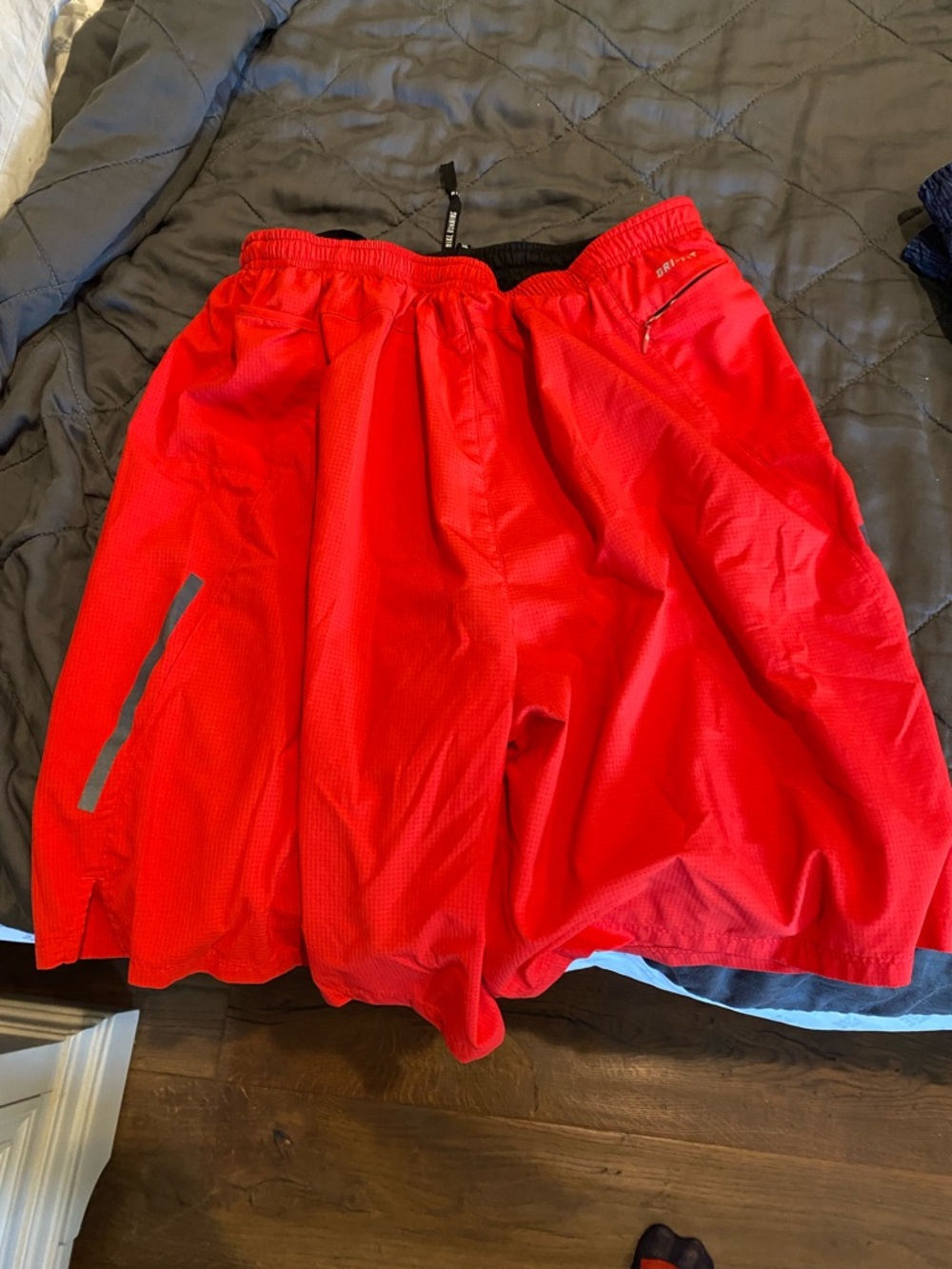 Nike DRI-FIT Stride 7 Hybrid Running Shorts Red Black Runners Lining - Picture 5 of 5